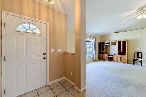 House in Ocala, Florida 3 bedrooms, 152.45 sq.m. № 2110361 - photo 11