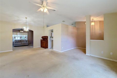 House in Ocala, Florida 3 bedrooms, 152.45 sq.m. № 2110361 - photo 14