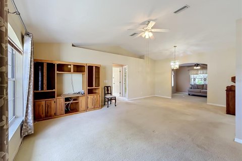 House in Ocala, Florida 3 bedrooms, 152.45 sq.m. № 2110361 - photo 13