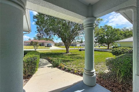 House in Ocala, Florida 3 bedrooms, 152.45 sq.m. № 2110361 - photo 8