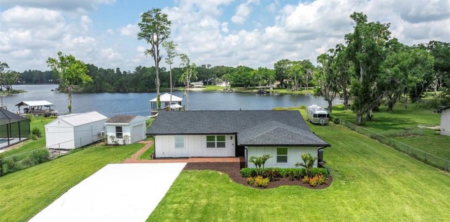 Casa en Odessa, Florida 3 dormitorios, 184.88 m2 № 1744271