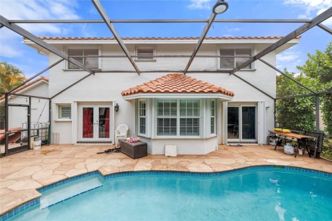 House in Coconut Creek, Florida 4 bedrooms, 231.23 sq.m. № 1182587 - photo 1