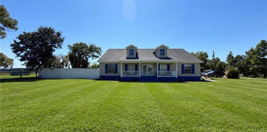 Villa ou maison à Plant City, Floride 3 chambres, 213.3 m2 № 2415480