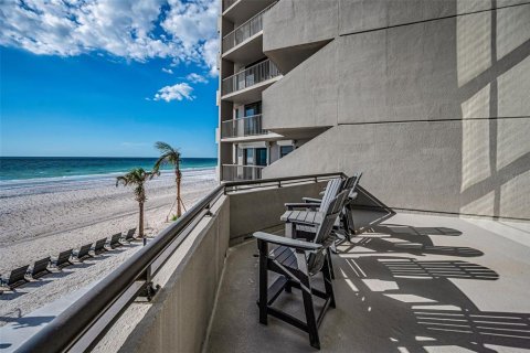 Copropriété à vendre à Clearwater, Floride: 2 chambres, 155.15 m2 № 2225577 - photo 18