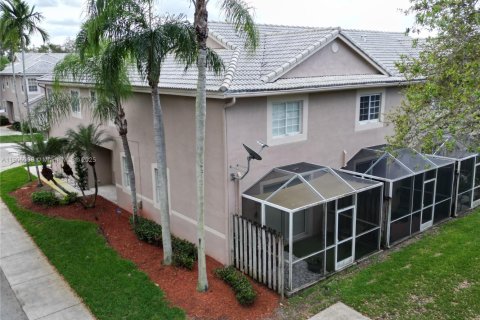 Townhouse in Weston, Florida 4 bedrooms, 161.37 sq.m. № 1956853 - photo 3