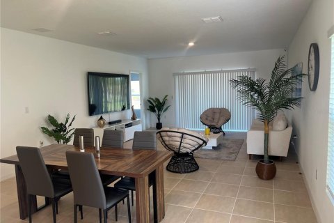 House in Palmetto, Florida 3 bedrooms, 133.04 sq.m. № 1773199 - photo 2
