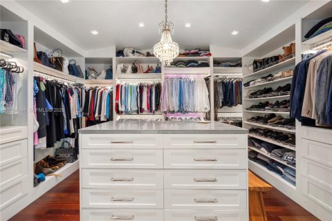 Villa ou maison à vendre à Coral Gables, Floride: 5 chambres, 419.18 m2 № 2068848 - photo 28