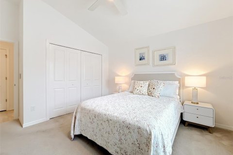 House in The Villages, Florida 2 bedrooms, 116.69 sq.m. № 2224571 - photo 30