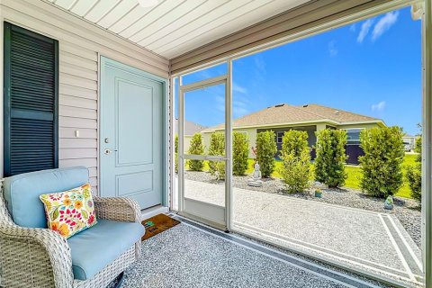 House in The Villages, Florida 2 bedrooms, 116.69 sq.m. № 2224571 - photo 8