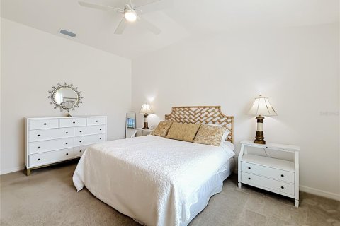 House in The Villages, Florida 2 bedrooms, 116.69 sq.m. № 2224571 - photo 28