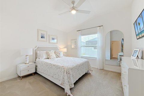 House in The Villages, Florida 2 bedrooms, 116.69 sq.m. № 2224571 - photo 29