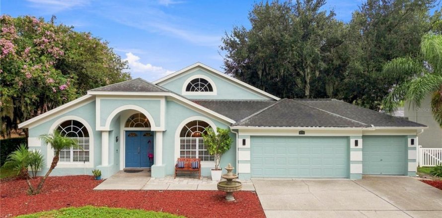 Villa ou maison à Odessa, Floride 4 chambres, 238.67 m2 № 2299627