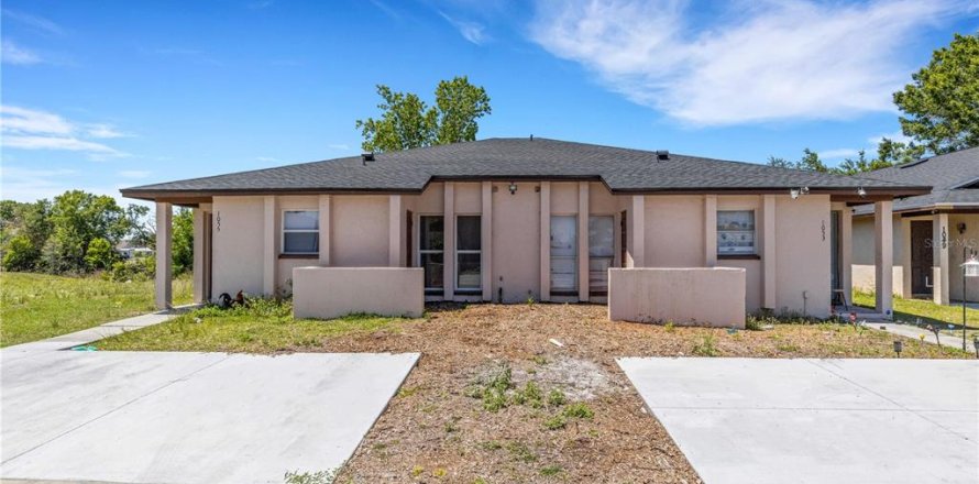 Propiedad comercial en Lakeland, Florida 4 dormitorios, 211.63 m2 № 2225165