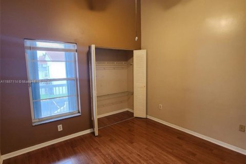 Copropriété à louer à Miami, Floride: 2 chambres, 81.75 m2 № 1943829 - photo 17