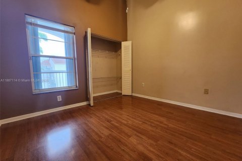 Copropriété à louer à Miami, Floride: 2 chambres, 81.75 m2 № 1943829 - photo 15