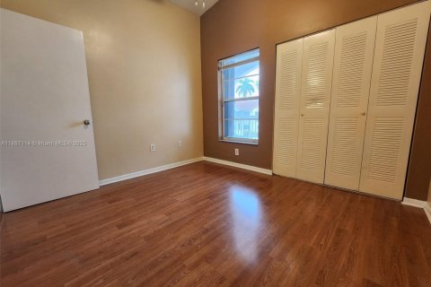 Copropriété à louer à Miami, Floride: 2 chambres, 81.75 m2 № 1943829 - photo 3