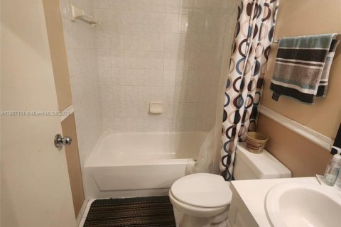 Copropriété à louer à Miami, Floride: 2 chambres, 81.75 m2 № 1943829 - photo 20