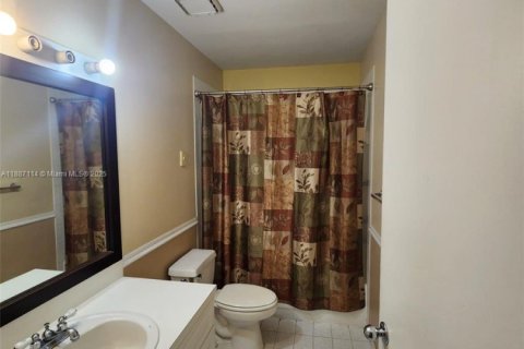 Copropriété à louer à Miami, Floride: 2 chambres, 81.75 m2 № 1943829 - photo 14