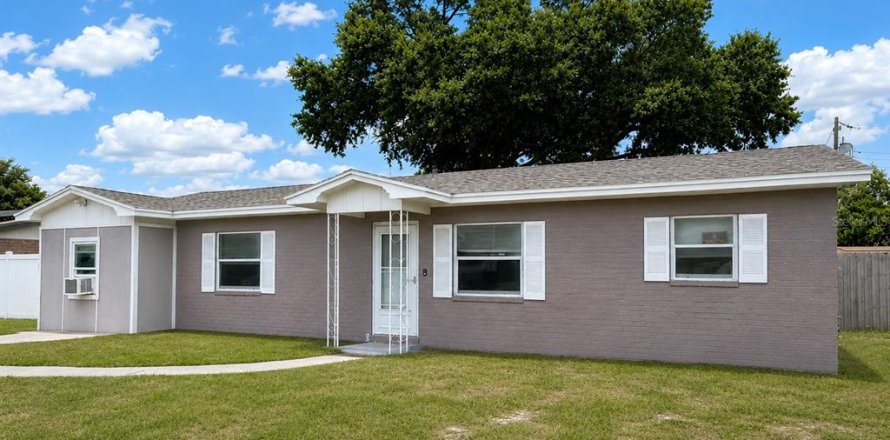 Casa en Lakeland, Florida 4 dormitorios, 134.62 m2 № 2157850