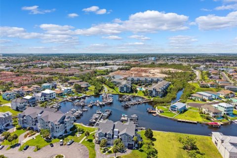 Condo in New Port Richey, Florida, 1 bedroom  № 1744970 - photo 24