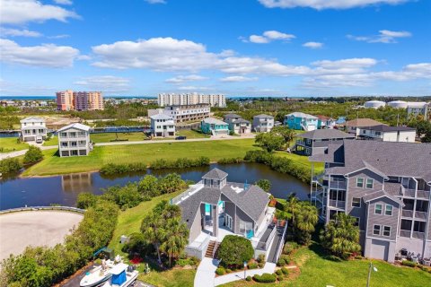 Condo in New Port Richey, Florida, 1 bedroom  № 1744970 - photo 30