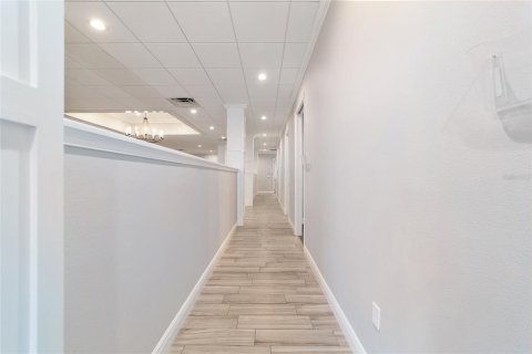 Propiedad comercial en venta en Lady Lake, Florida, 345.69 m2 № 1552722 - foto 21