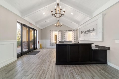 Propiedad comercial en venta en Lady Lake, Florida, 345.69 m2 № 1552722 - foto 8