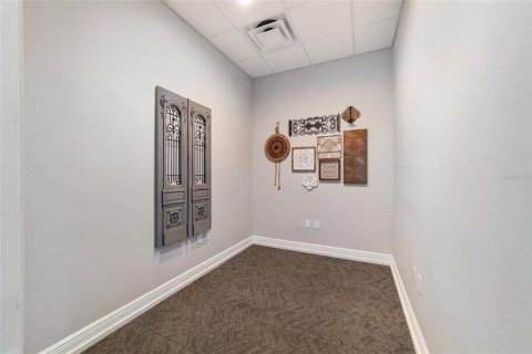 Propiedad comercial en venta en Lady Lake, Florida, 345.69 m2 № 1552722 - foto 22
