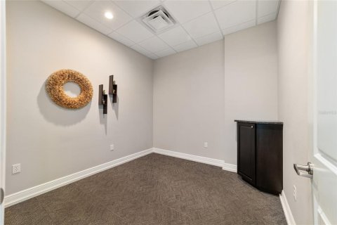 Propiedad comercial en venta en Lady Lake, Florida, 345.69 m2 № 1552722 - foto 23
