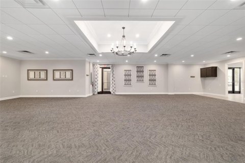 Propiedad comercial en venta en Lady Lake, Florida, 345.69 m2 № 1552722 - foto 12