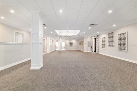 Propiedad comercial en venta en Lady Lake, Florida, 345.69 m2 № 1552722 - foto 14