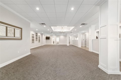 Propiedad comercial en venta en Lady Lake, Florida, 345.69 m2 № 1552722 - foto 10