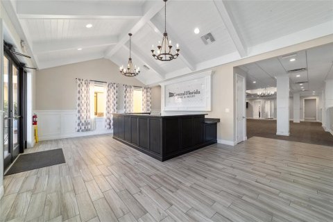 Propiedad comercial en venta en Lady Lake, Florida, 345.69 m2 № 1552722 - foto 6