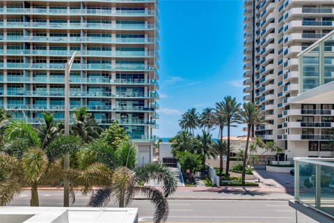 Купить кондоминиум в Майами-Бич, Флорида 2 спальни, 126.53м2, № 1965350 - фото 10