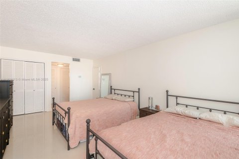 Купить кондоминиум в Майами-Бич, Флорида 2 спальни, 126.53м2, № 1965350 - фото 14