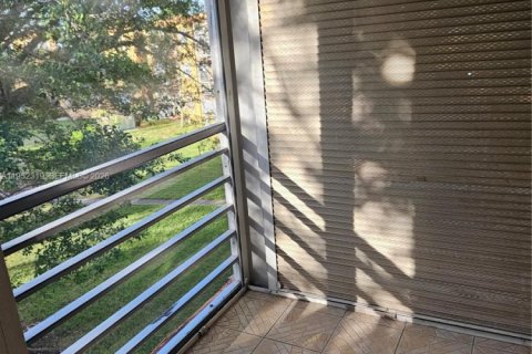 Copropriété à louer à Deerfield Beach, Floride: 1 chambre, 64.57 m2 № 2006688 - photo 11