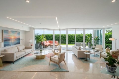 Condo in Miami Beach, Florida, 2 bedrooms  № 2053109 - photo 6