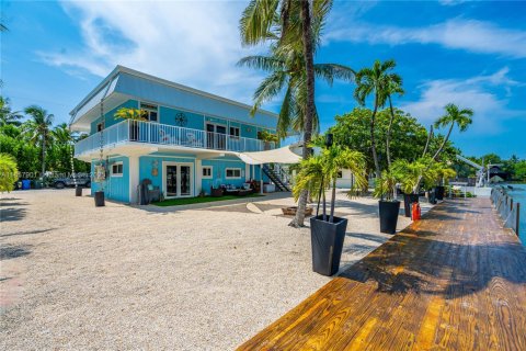 House in Islamorada, Village of Islands, Florida 3 bedrooms, 99.03 sq.m. № 1881972 - photo 22