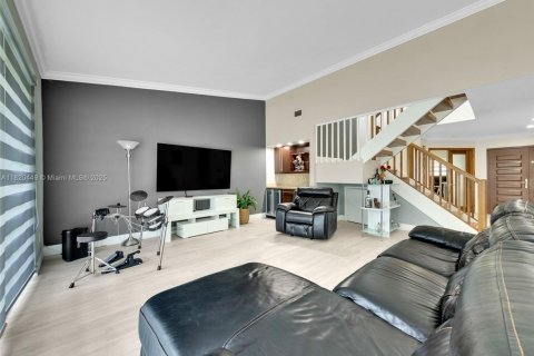 Villa ou maison à vendre à Doral, Floride: 3 chambres, 187.11 m2 № 1779766 - photo 13