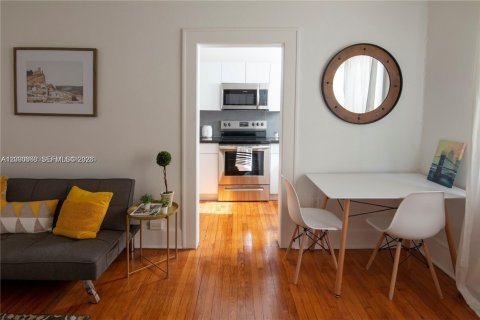 Condo in Coral Gables, Florida  № 2087857 - photo 4