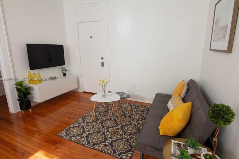 Condo in Coral Gables, Florida  № 2087857 - photo 3
