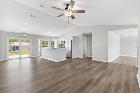 Villa ou maison à vendre à Summerfield, Floride: 3 chambres, 158.77 m2 № 2399537 - photo 9