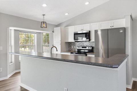 Villa ou maison à vendre à Summerfield, Floride: 3 chambres, 158.77 m2 № 2399537 - photo 12