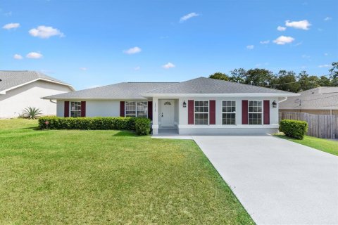 Villa ou maison à Summerfield, Floride 3 chambres, 158.77 m2 № 2399537