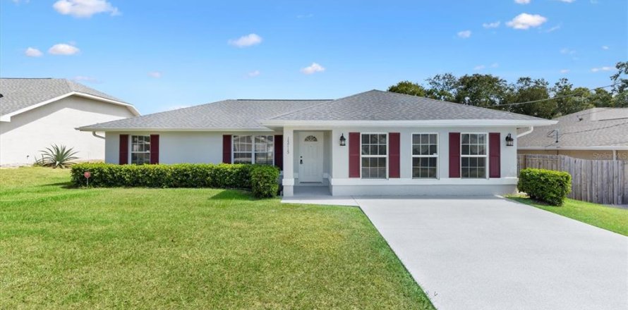 Villa ou maison à Summerfield, Floride 3 chambres, 158.77 m2 № 2399537