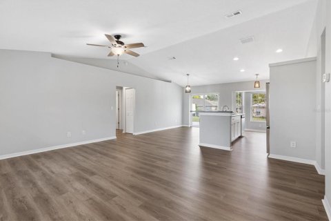 Villa ou maison à vendre à Summerfield, Floride: 3 chambres, 158.77 m2 № 2399537 - photo 4
