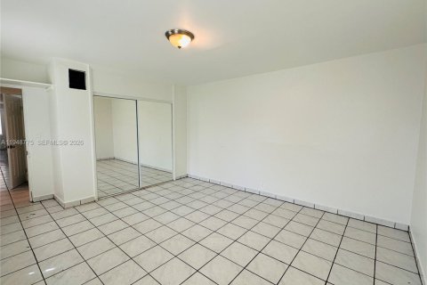 House in Dania Beach, Florida 3 bedrooms, 170.29 sq.m. № 2004657 - photo 30