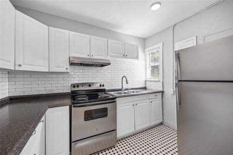 Apartamento en alquiler en Tampa, Florida, 1 dormitorio, 80.17 m2 № 1747175 - foto 11