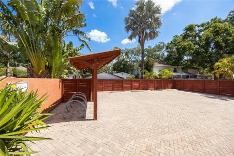 Apartamento en alquiler en Tampa, Florida, 1 dormitorio, 80.17 m2 № 1747175 - foto 28