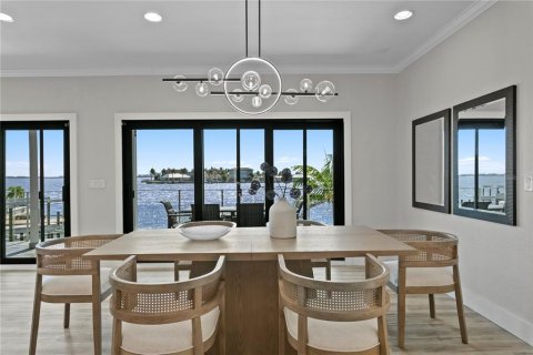 Villa ou maison à vendre à Saint Pete Beach, Floride: 5 chambres, 458.01 m2 № 2429055 - photo 8